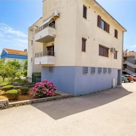 Apartment Avantgarde Krk Town