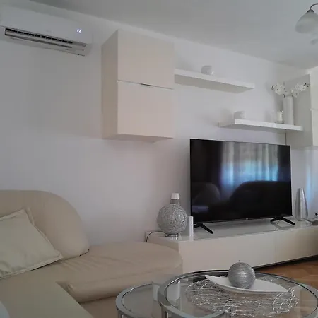 Avantgarde Apartman Krk Town